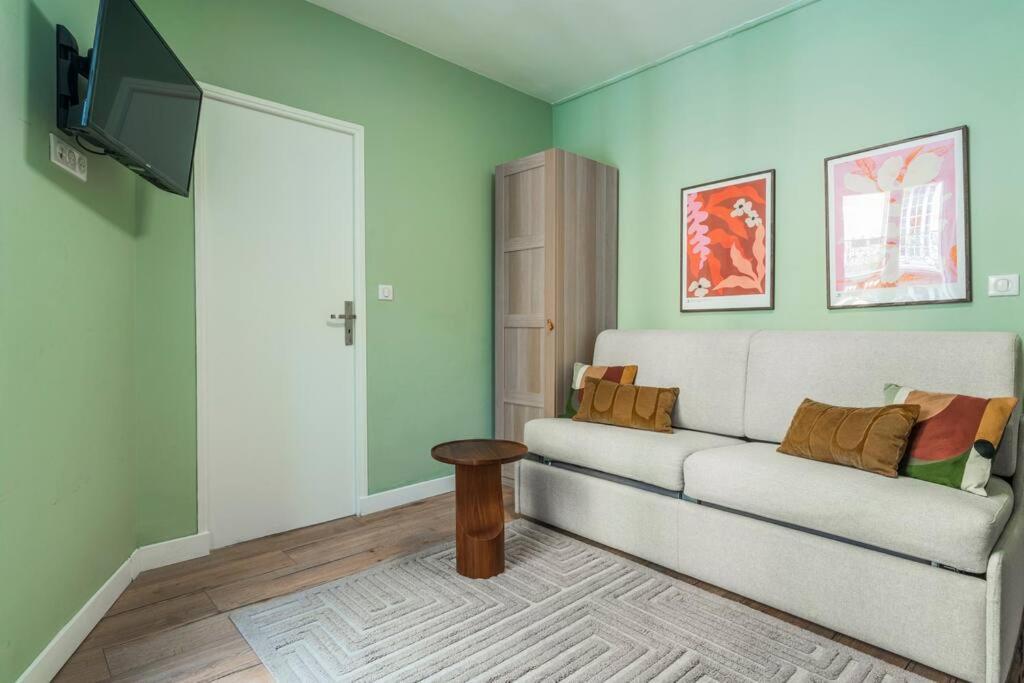 Appartement Studio Porte Dore Bois De Vincennes Paris